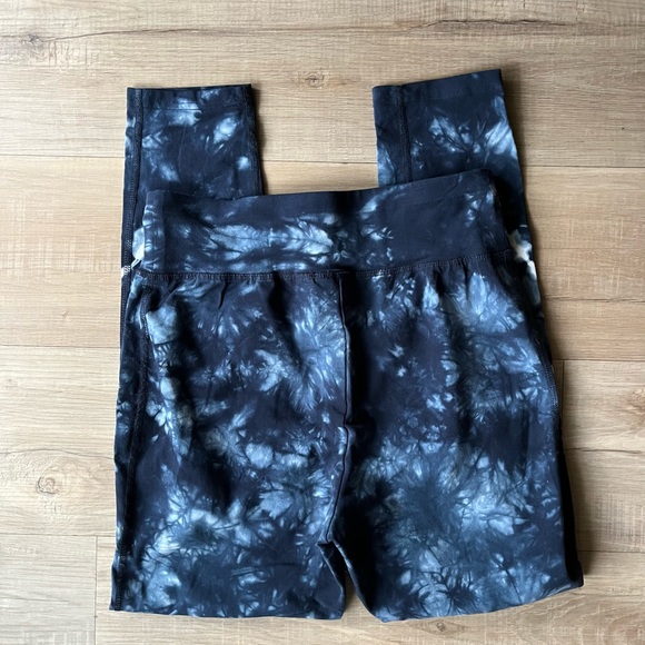 Zenergy by Chico Tie Dye Leggings - Picture 4 of 7
